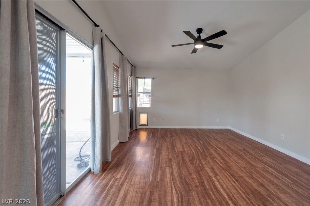 5325 Bright Sky Court — photo 2