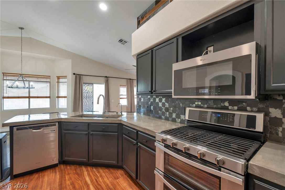 5325 Bright Sky Court — photo 3