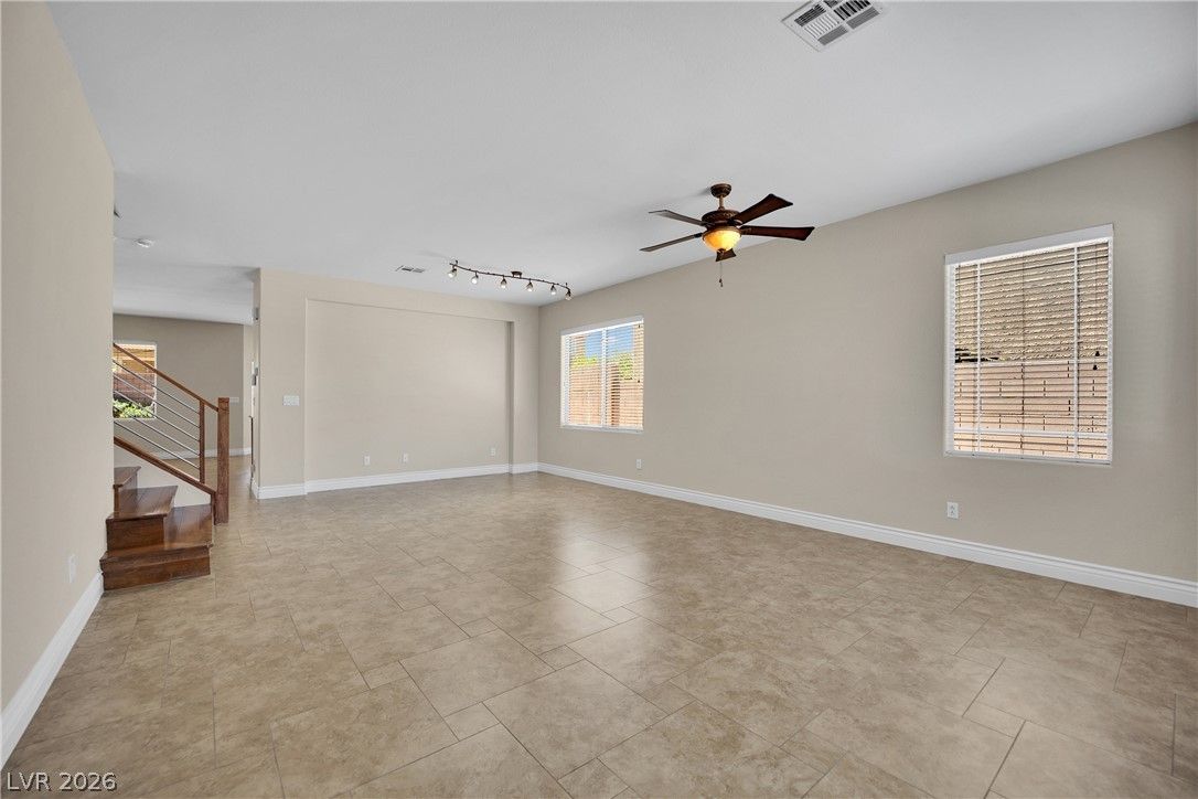 2613 Oscar Mariano Avenue — photo 5