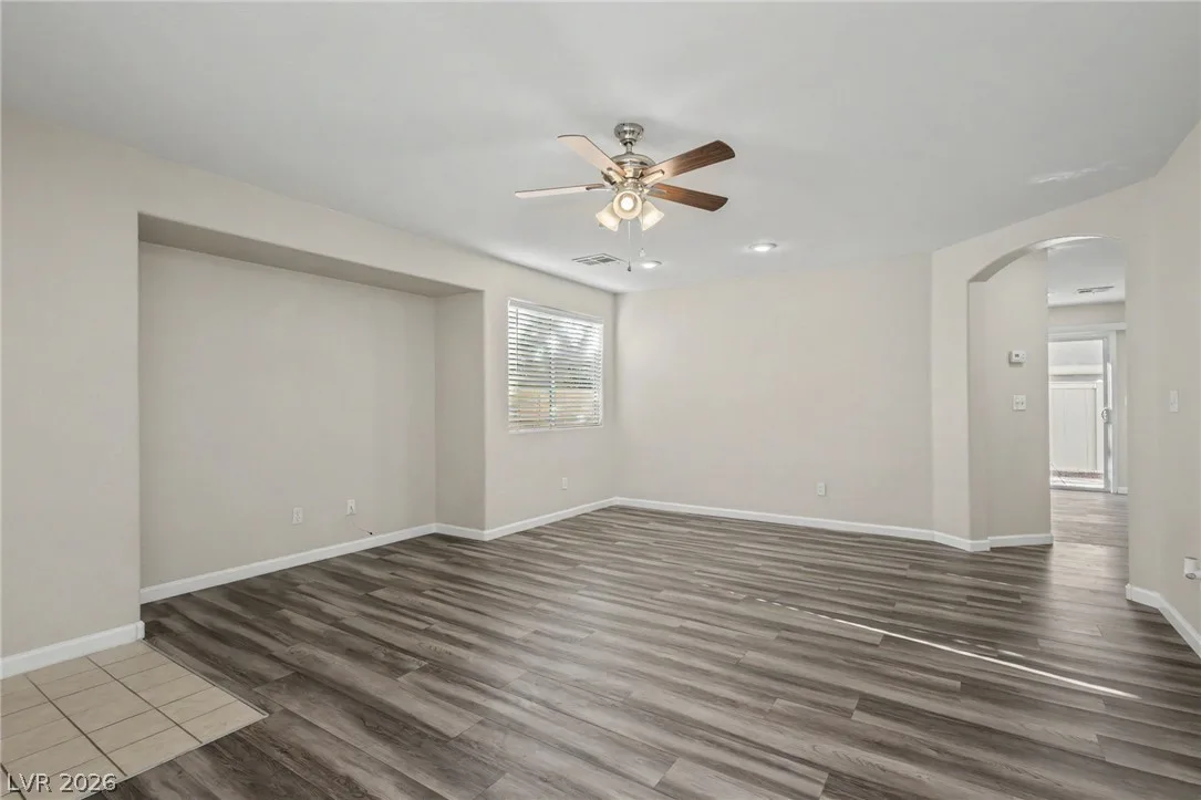 958 Medina De Leon Avenue — photo 4