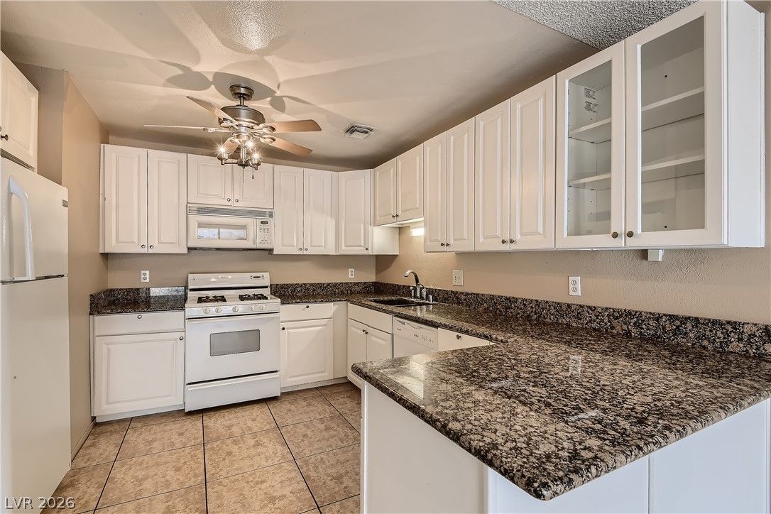 3959 Spring Leaf Drive — photo 4 of 11