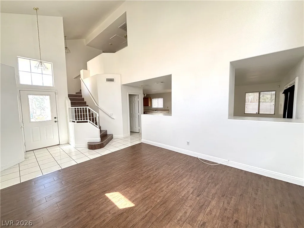 8682 Keewatin Court — photo 3