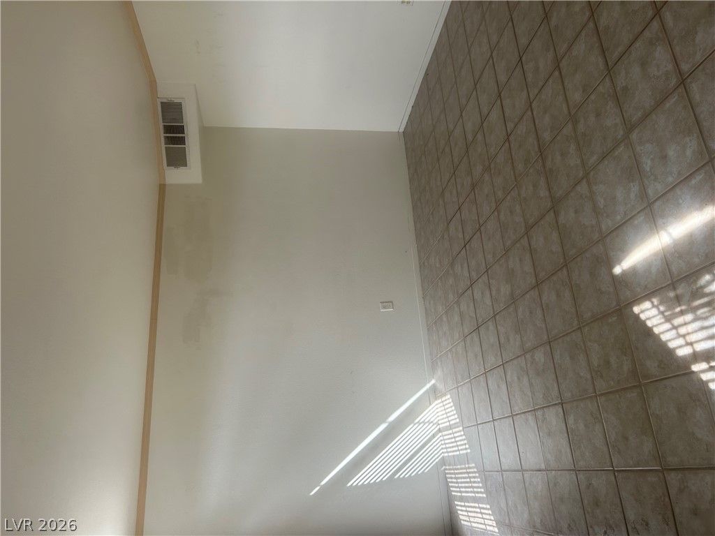 9680 Gunbelt Drive — photo 4 of 8