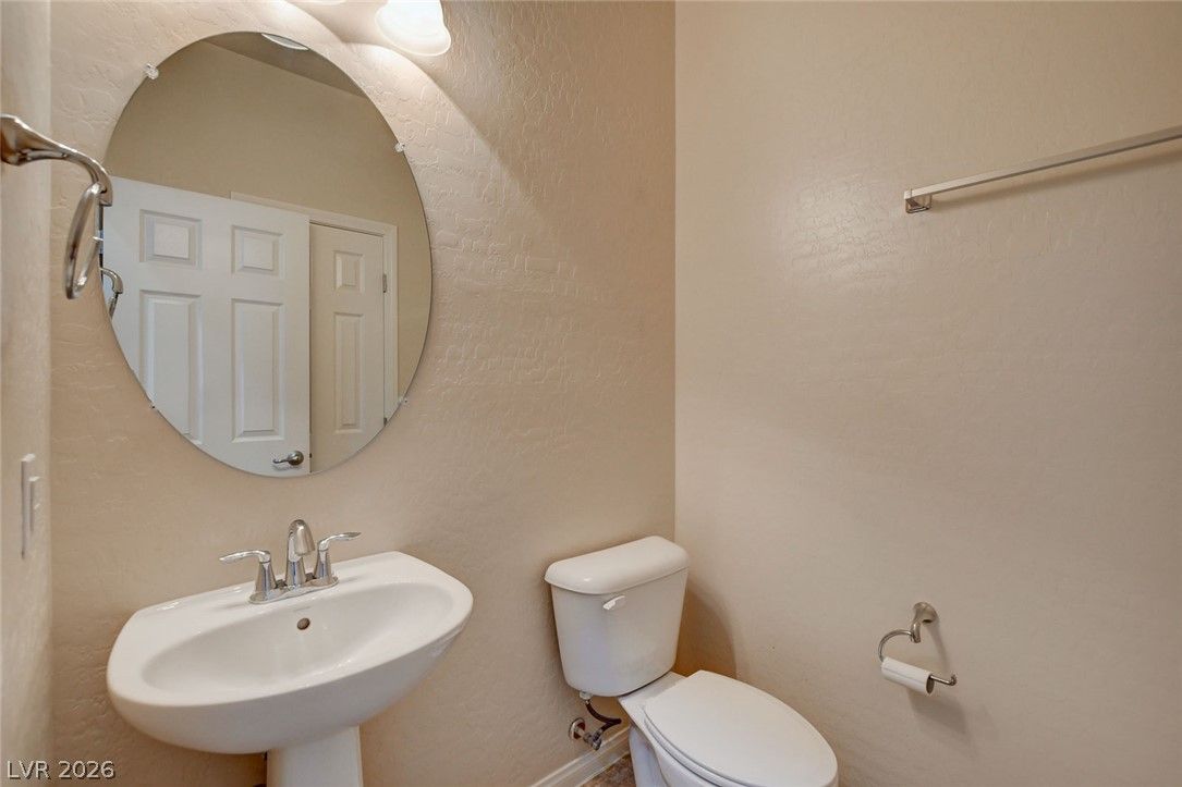 484 Punto Vallata Drive — photo 2