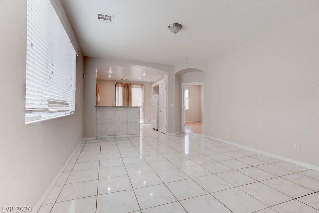 8473 Barossa Court — photo 2