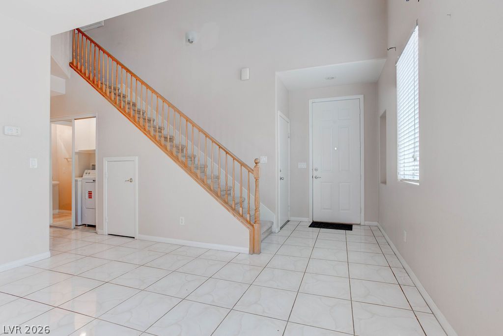 8473 Barossa Court — photo 5