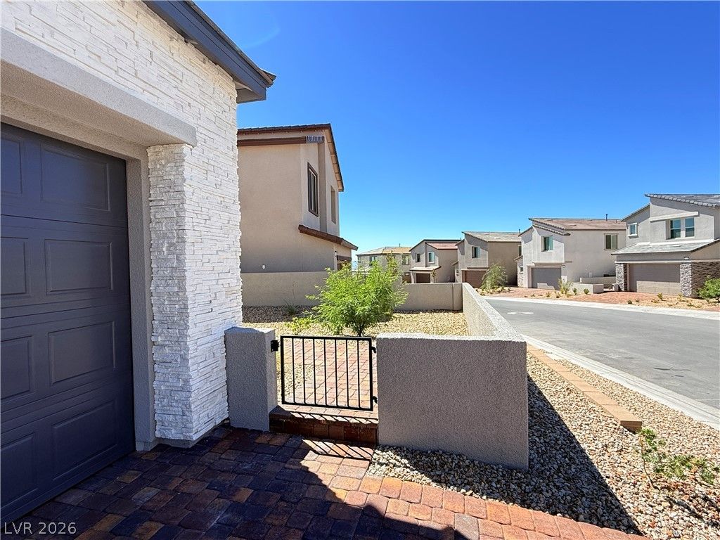 1450 Great Snipe Avenue — photo 2
