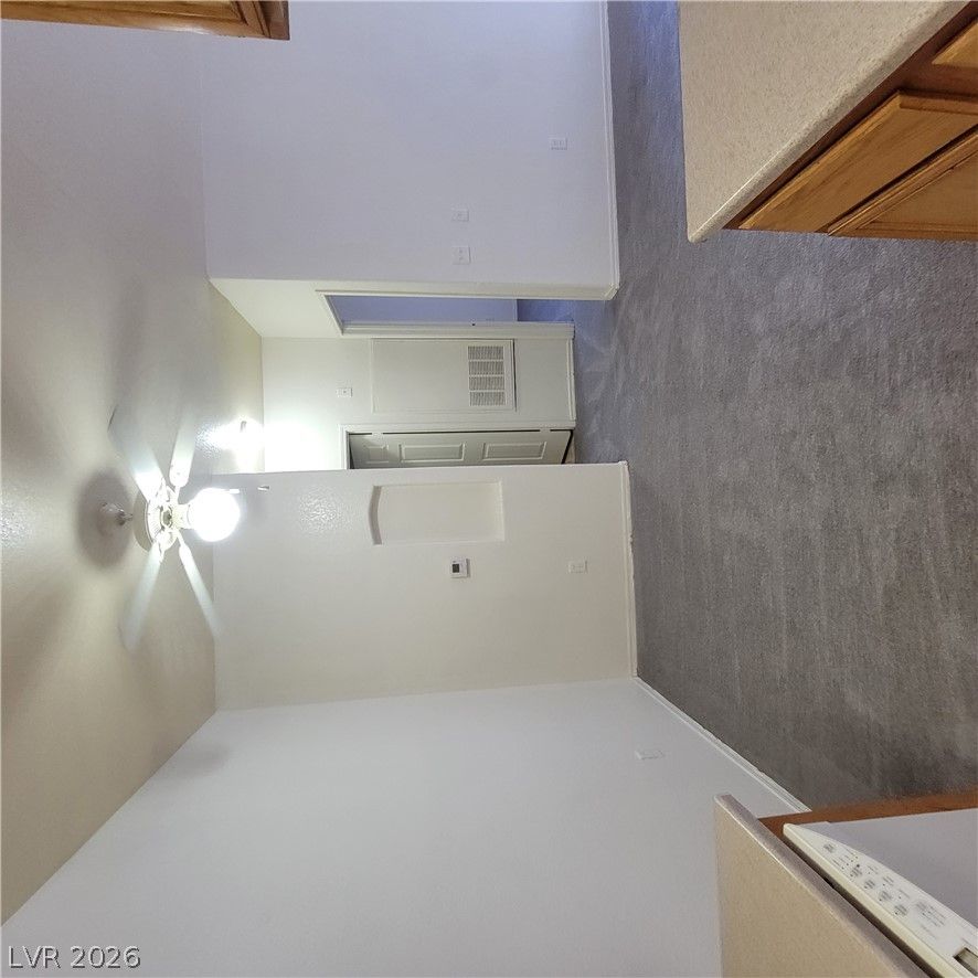 4730 East Craig Road 1110 — photo 3 of 10