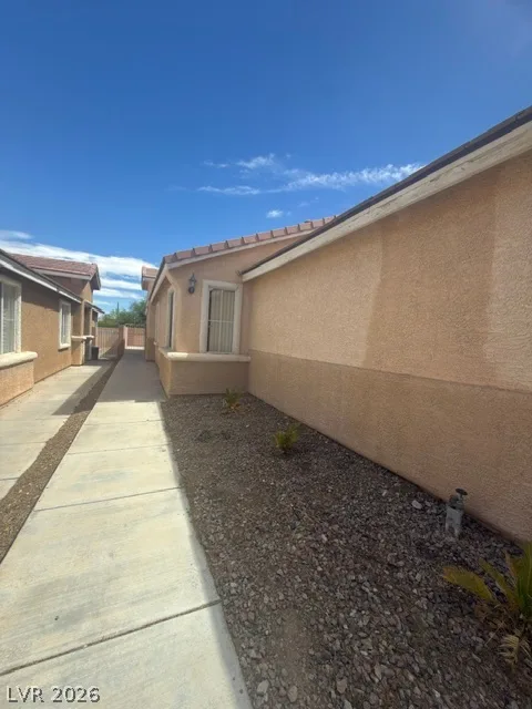 7048 Pacific Coast Street — photo 3