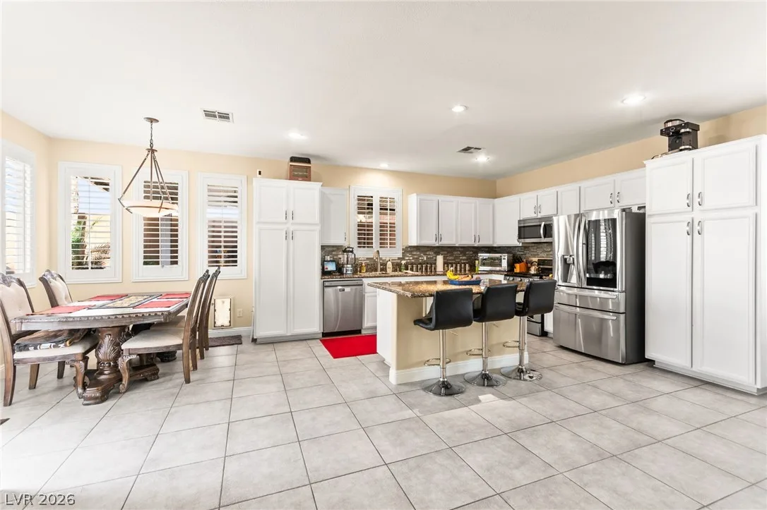 496 Grassrange Lane — photo 3