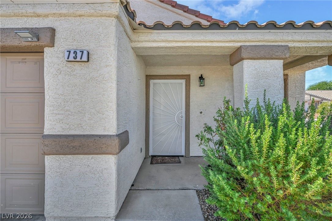 737 Red Bark Lane — photo 2