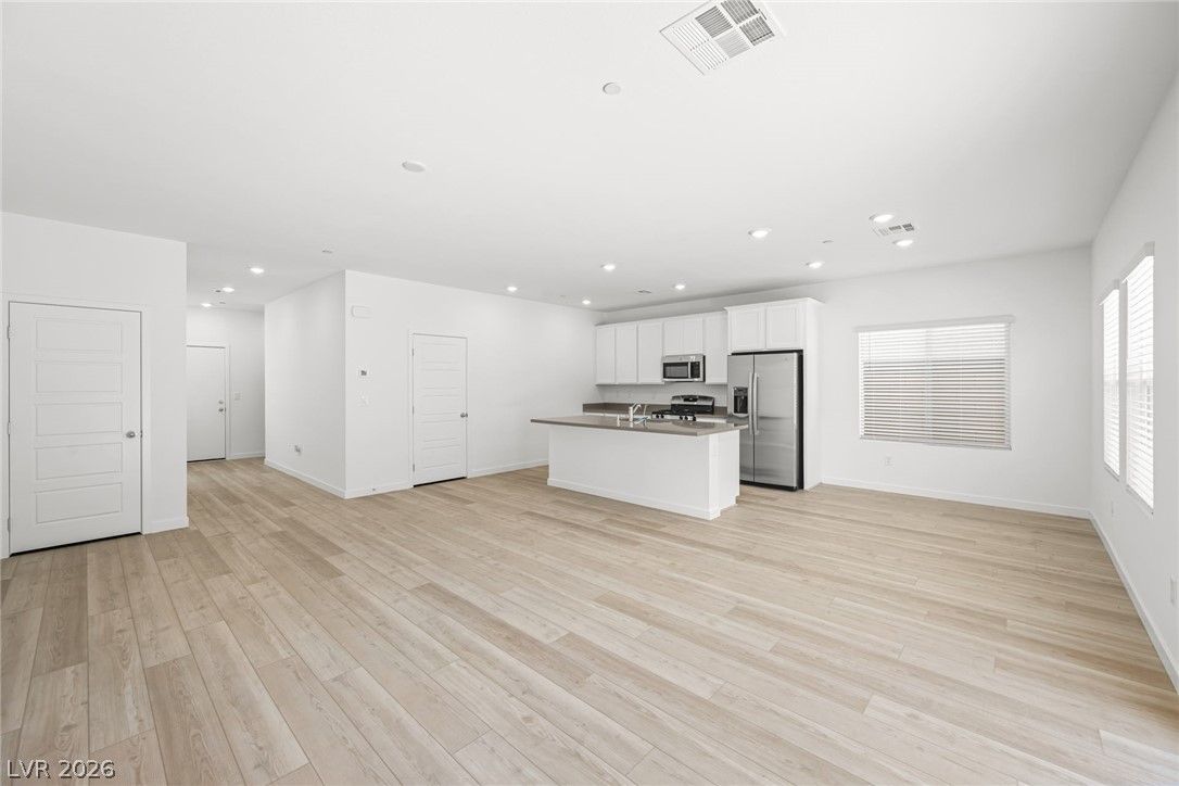 3386 Dancing Waters Street — photo 3
