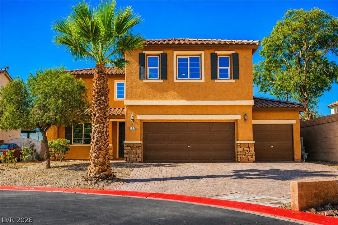 305 Petrus Court — photo 1