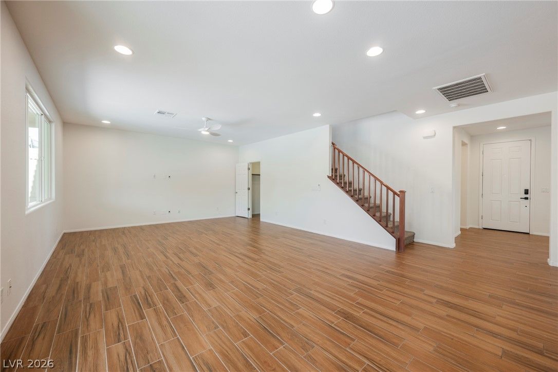 305 Petrus Court — photo 5