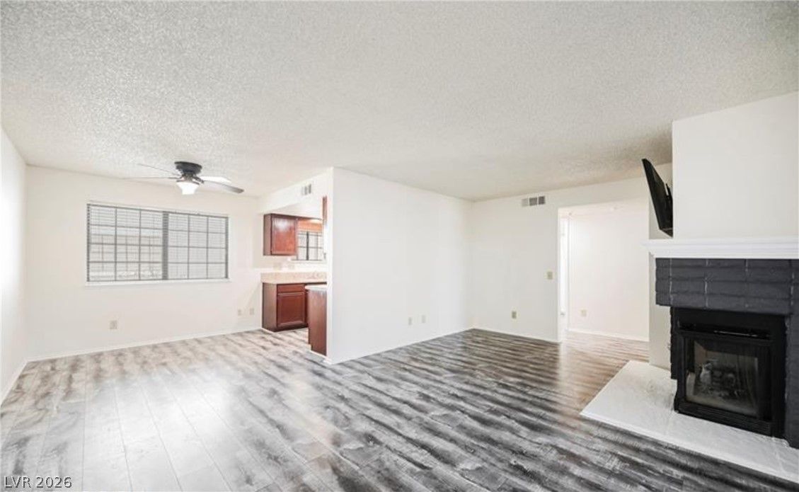 101 Luna Way 149 — photo 3