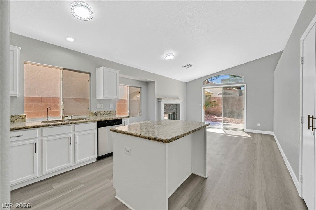 7019 Wine River Drive — photo 3