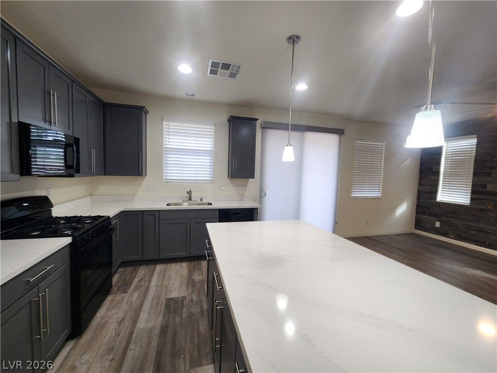 10486 Mount Charleston Avenue — photo 5 of 30