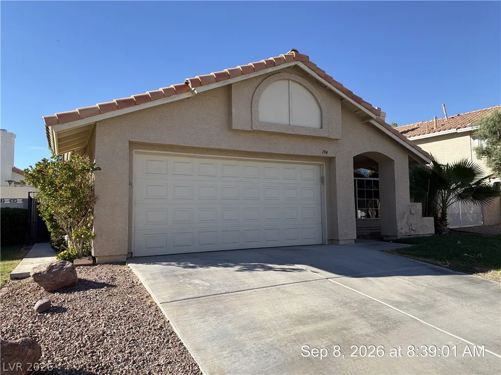 194 Kachina Drive — photo 2