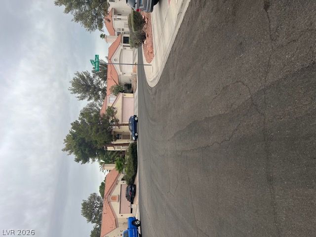 Photo 33