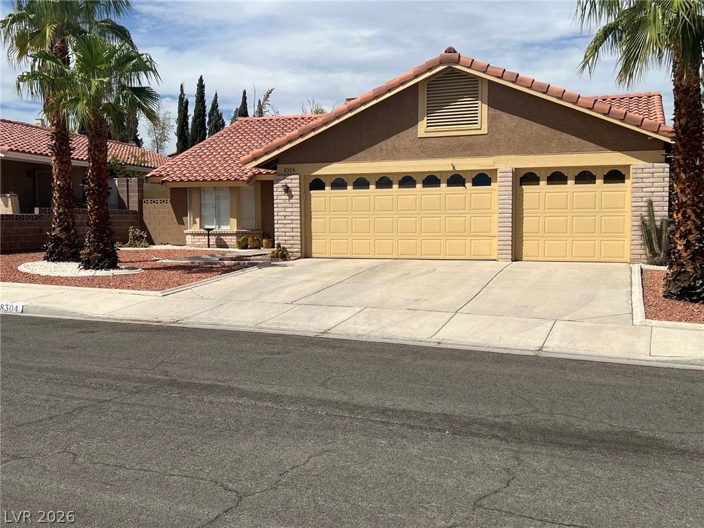 8304 Vibrant Drive — photo 2 of 38