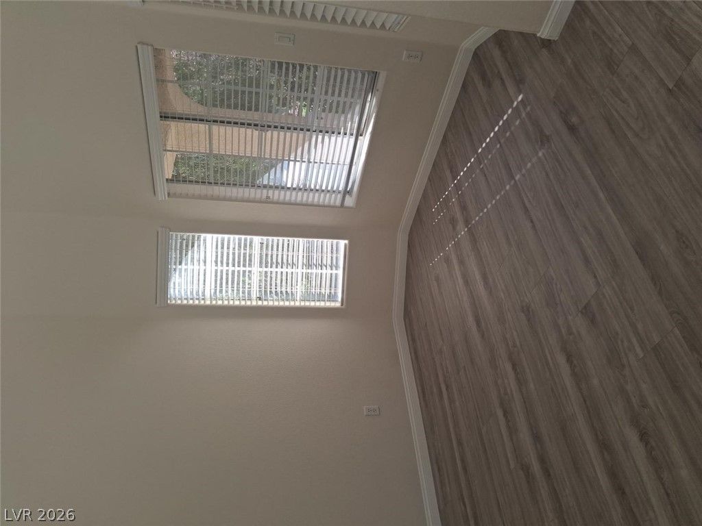6072 Lamotte Avenue — photo 2