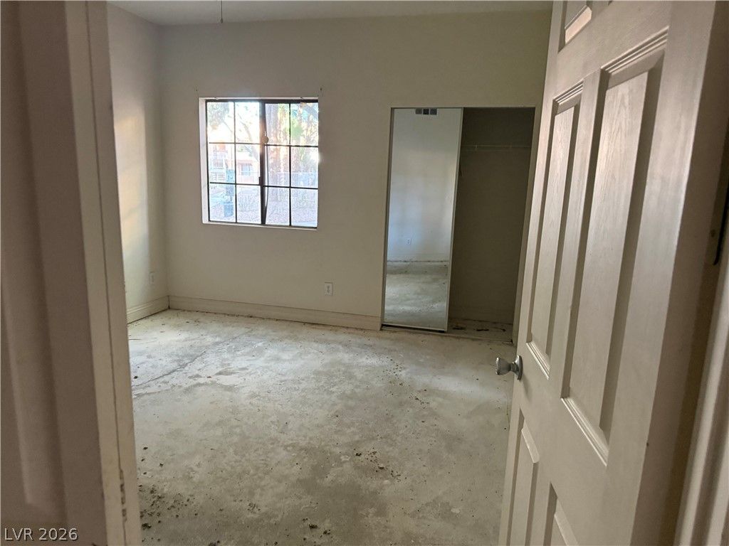 5126 South Jones Boulevard 106 — photo 5 of 13
