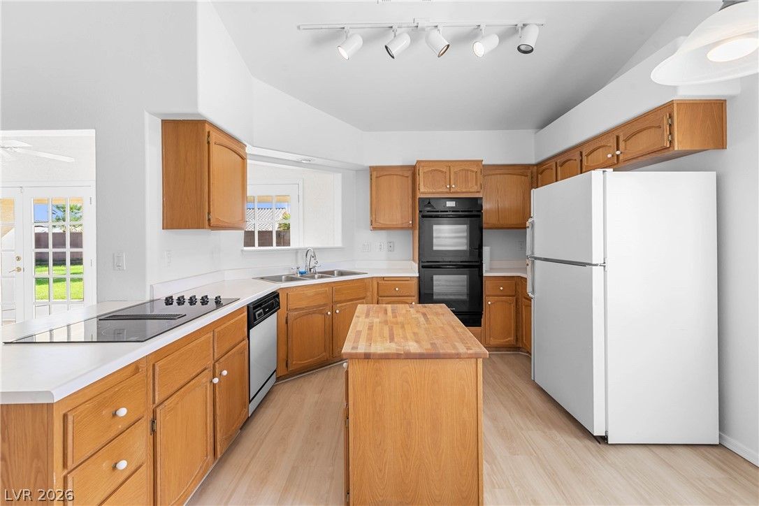 3616 Fox Glen Parkway — photo 3