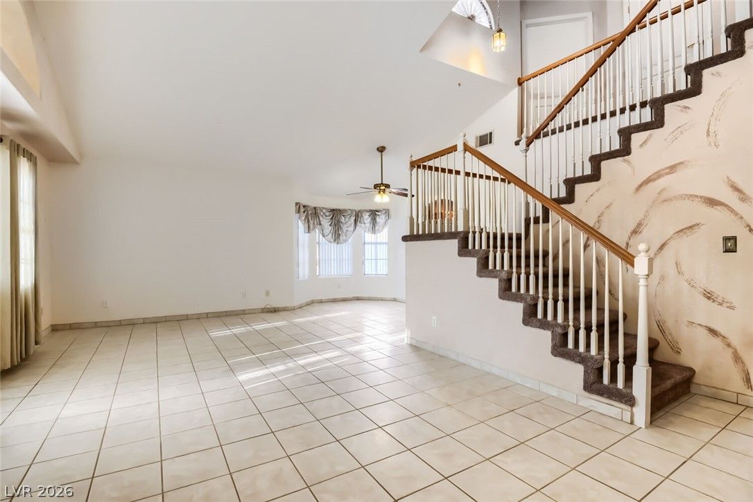 5242 Willowdale Court — photo 4 of 27