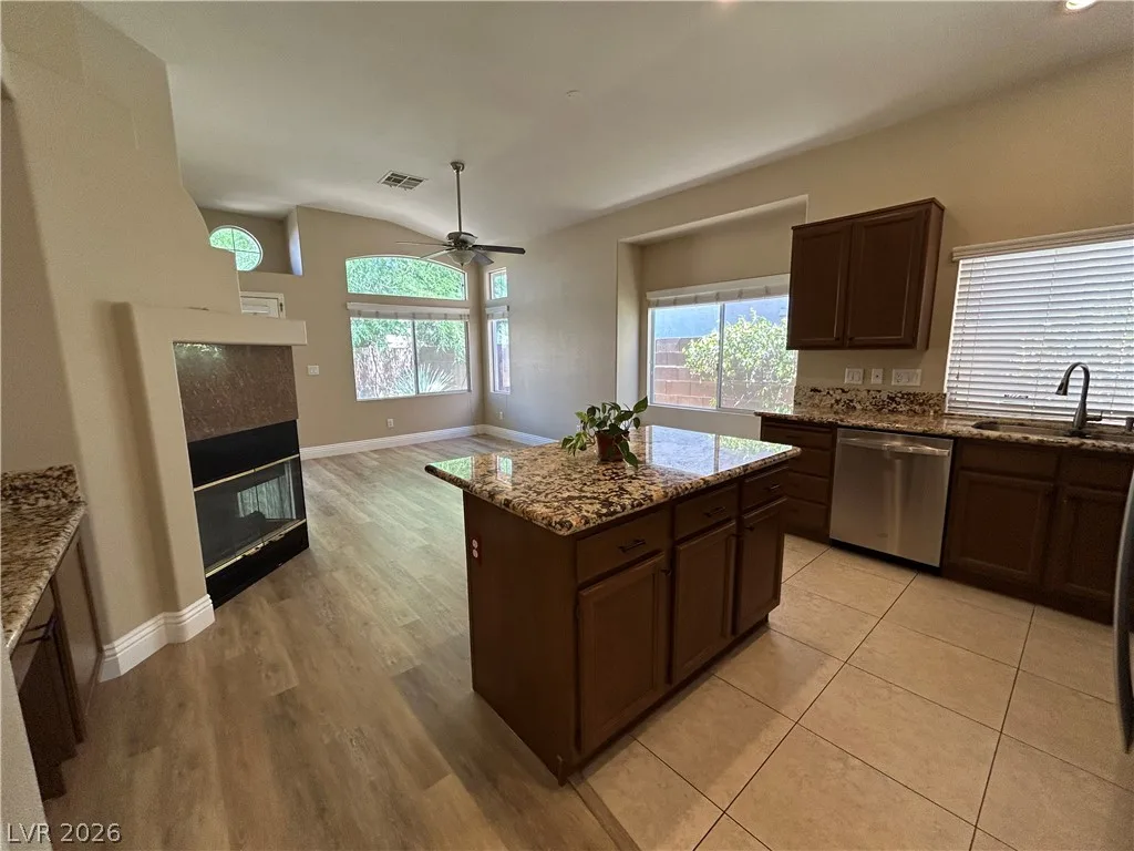 10404 Horseback Ridge Avenue — photo 5