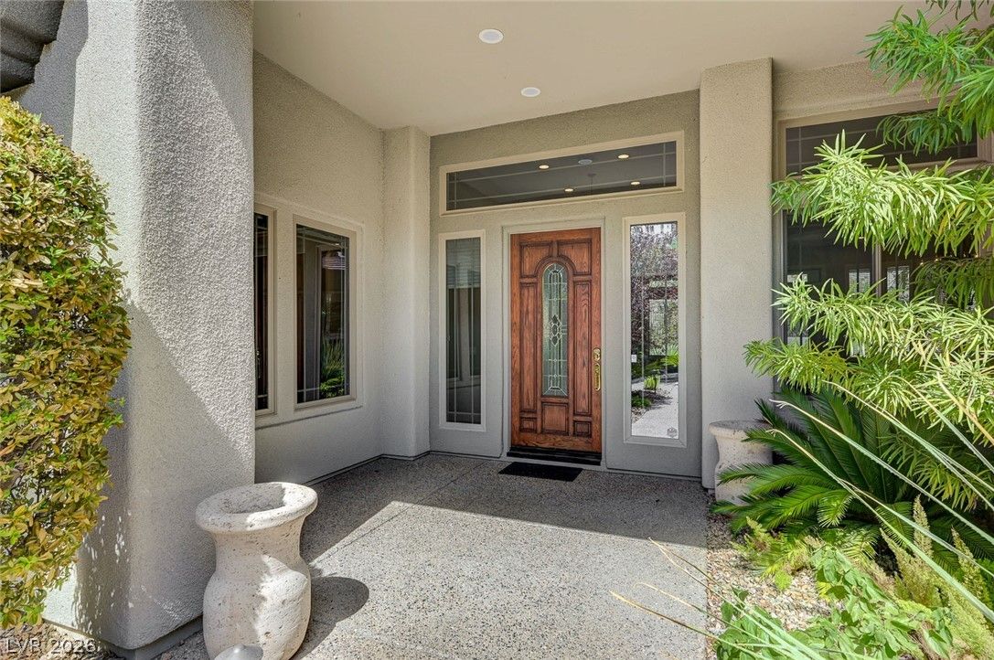 8 Starbrook Drive — photo 3