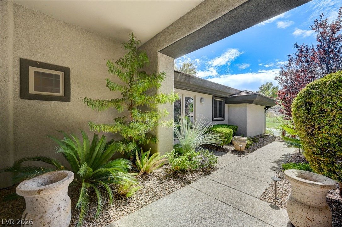 8 Starbrook Drive — photo 4