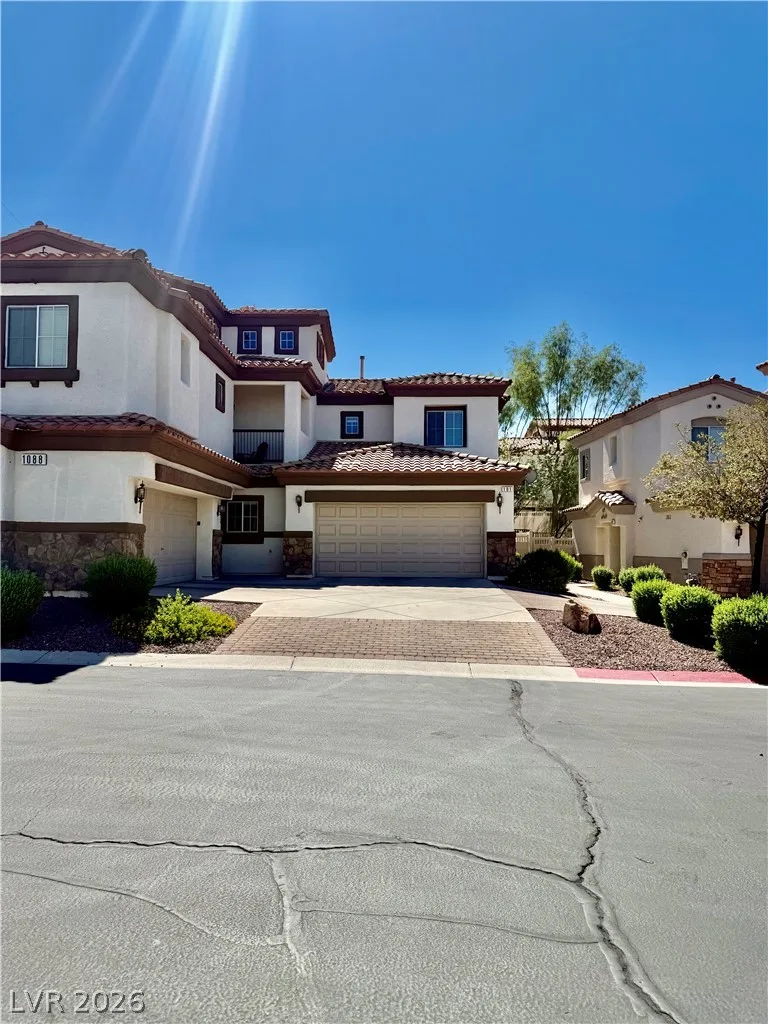 1088 Luna Eclipse Lane 101 — photo 2
