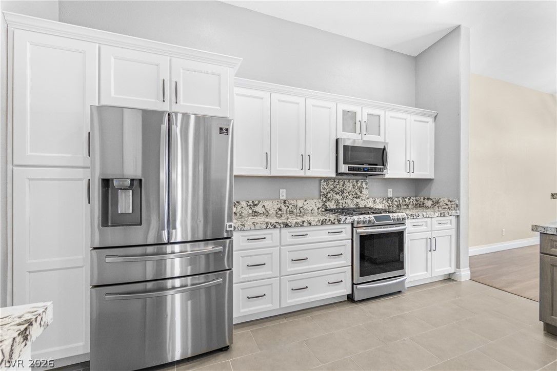 6718 Hawthorne Creek Court — photo 4