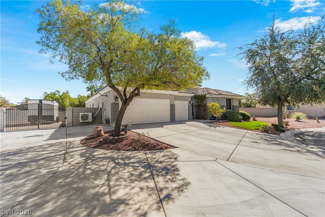 6718 Hawthorne Creek Court — photo 5