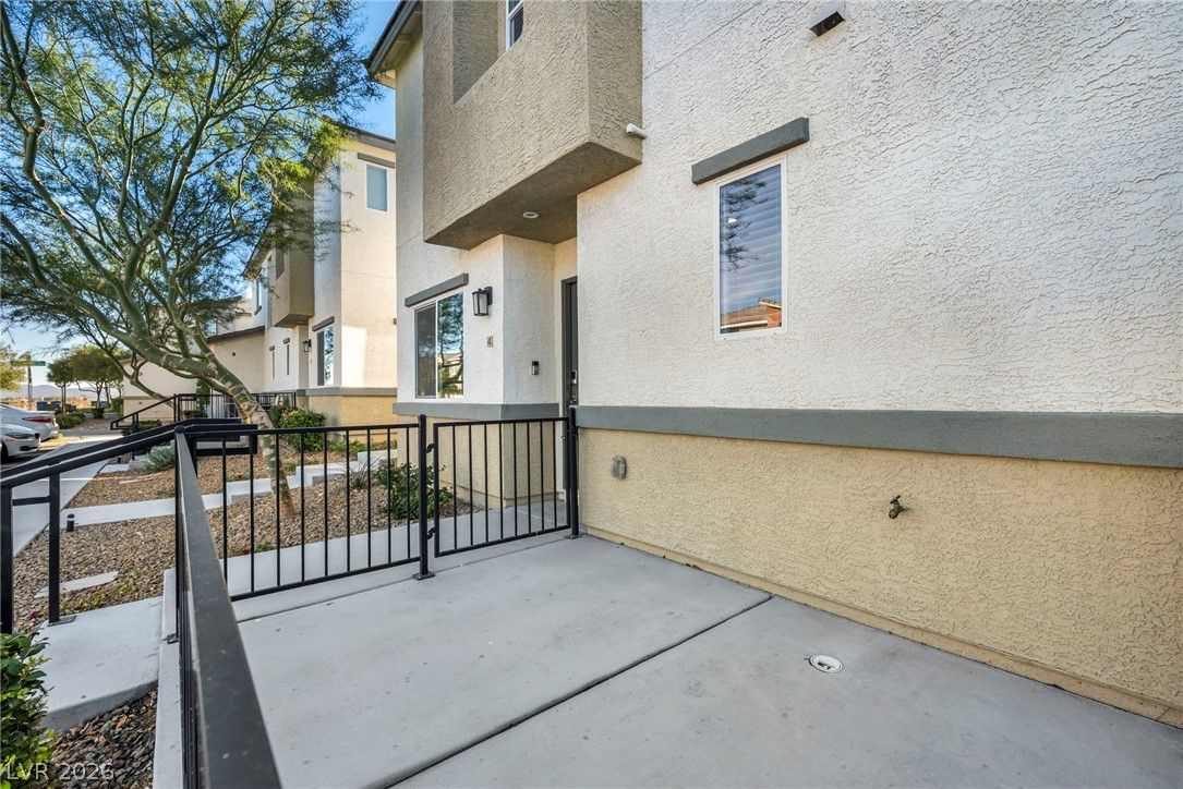 12128 Frost Lime Road 4 — photo 4
