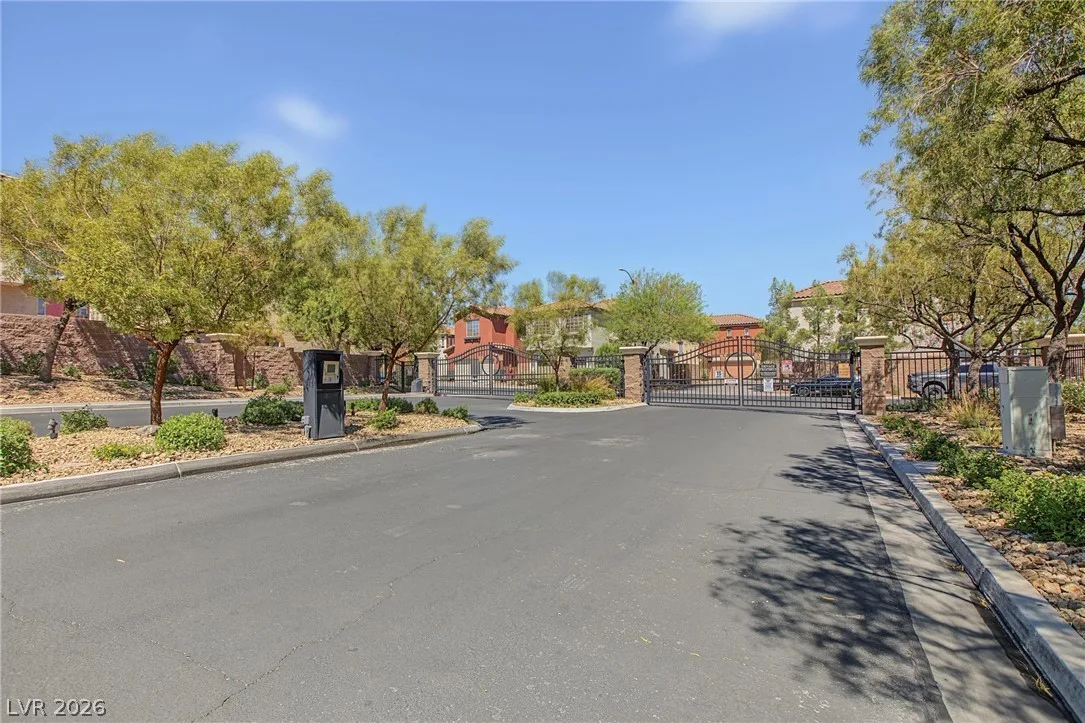 3737 Corpolo Avenue — photo 2