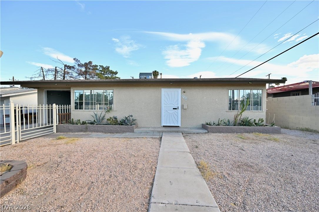 2300 Isabelle Avenue — photo 3