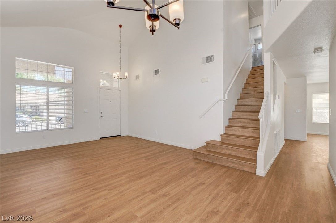 1441 Iron Springs Drive — photo 4