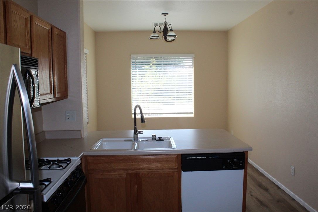 10952 Harvest Hill Lane — photo 3 of 10