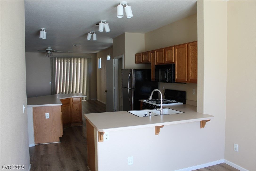 10952 Harvest Hill Lane — photo 4 of 10