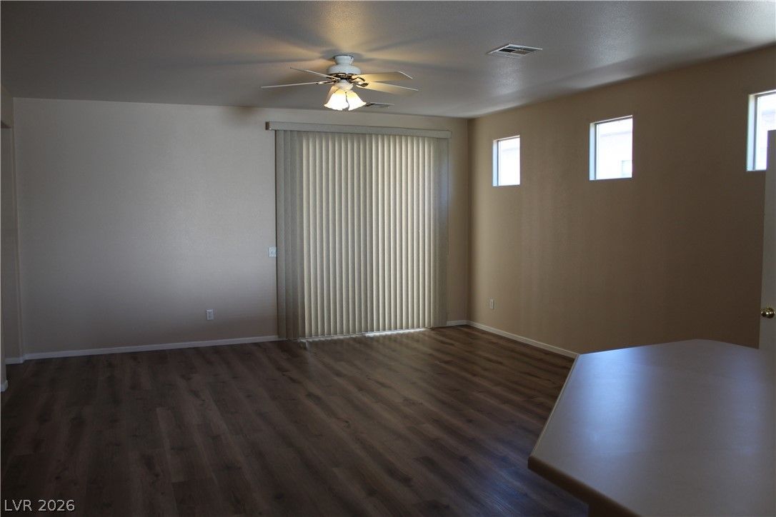 10952 Harvest Hill Lane — photo 5 of 10