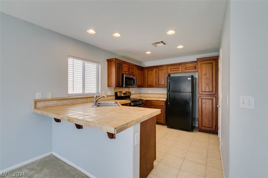 8433 Spencer Canyon Street — photo 1