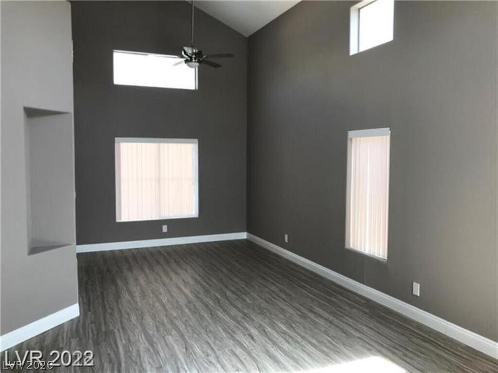 8824 West Katie Avenue — photo 3