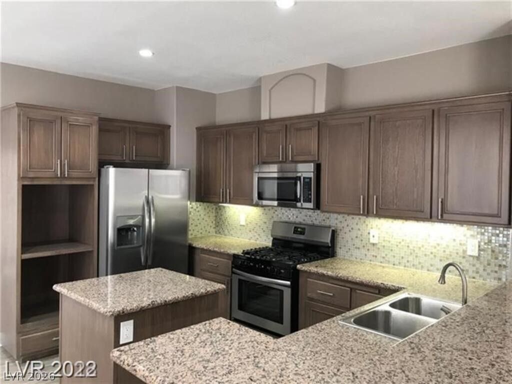8824 West Katie Avenue — photo 5