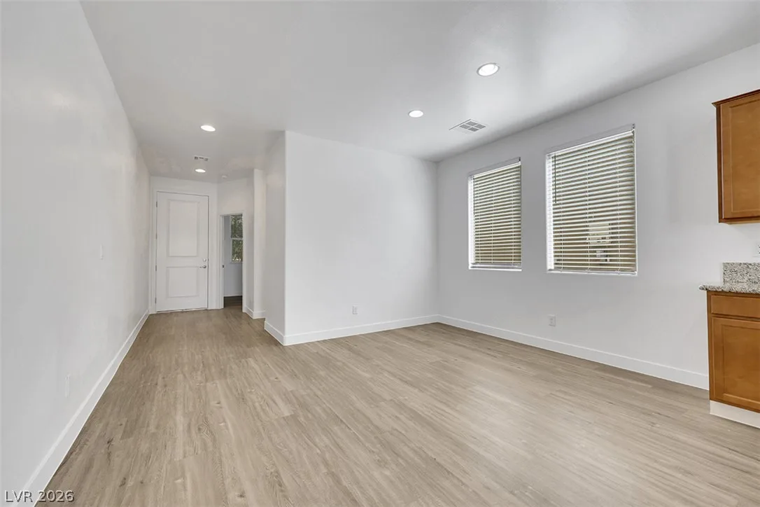 5709 Colbert Street — photo 2