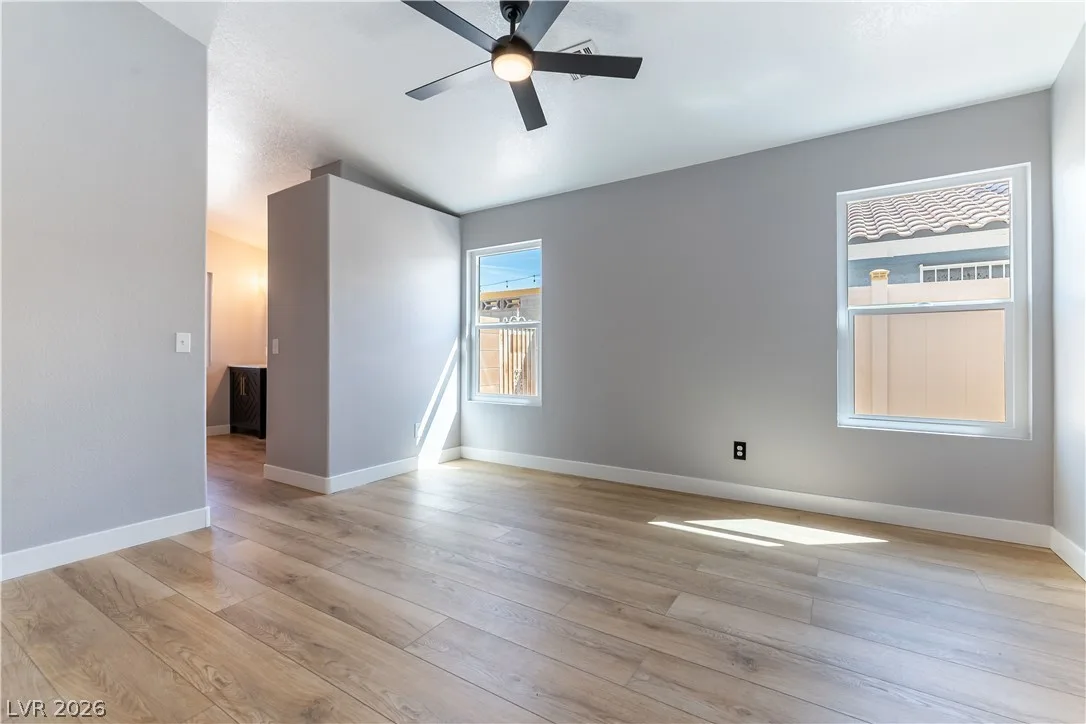 5470 Chela Drive — photo 4
