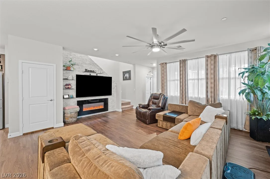 2871 Starling Summit Street — photo 4 of 29