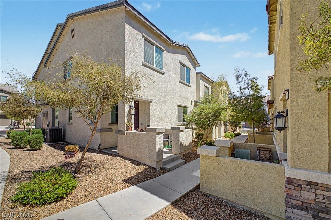 825 Star Estates Avenue — photo 1