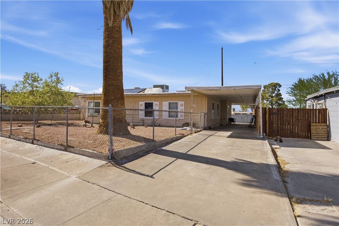 142 Magnesium Street — photo 3 of 25