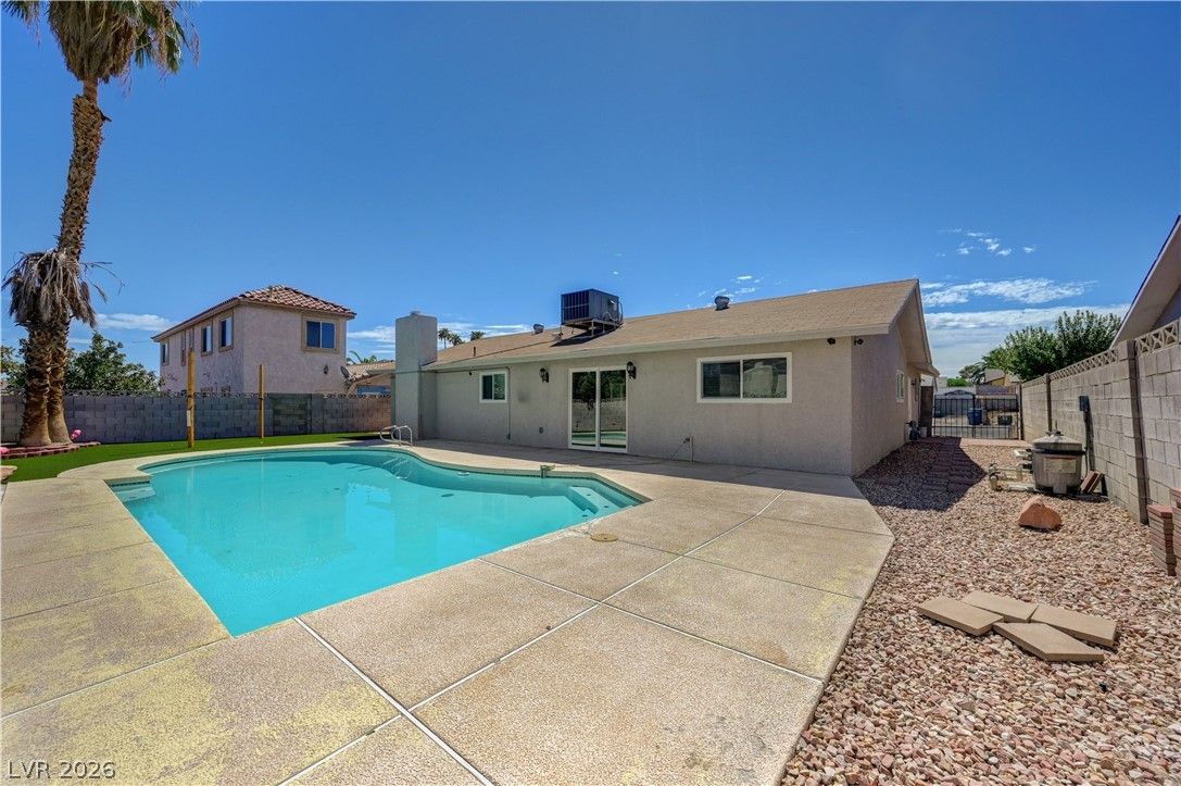 4382 Del Santos Drive
